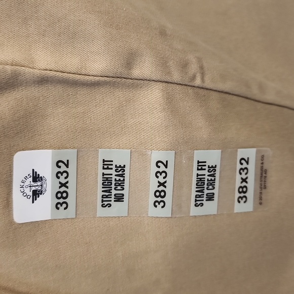 Dockers Signature Khaki Stright Fit.. Lux cotton stretch - Picture 2 of 7